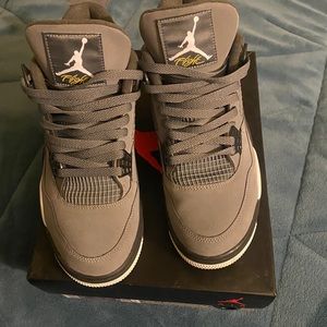 Retro Jordan 4s